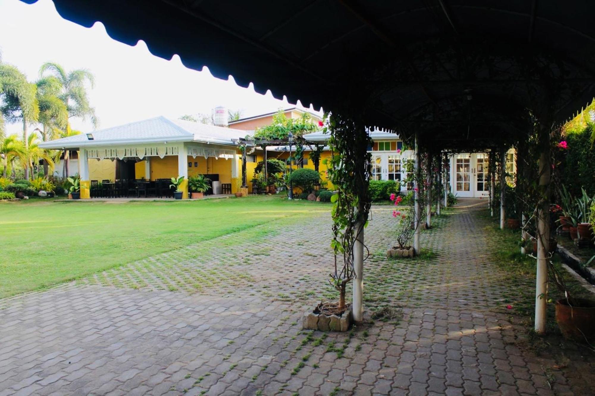 Fiesta Garden Hotel Vigan Exterior foto